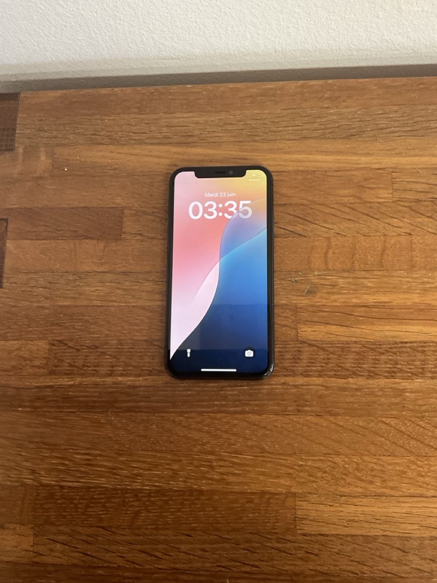 Apple Handys / Smartphones: iPhone 11 Pro  – Defekt aus Biel/Bienne von Mobile-Smart