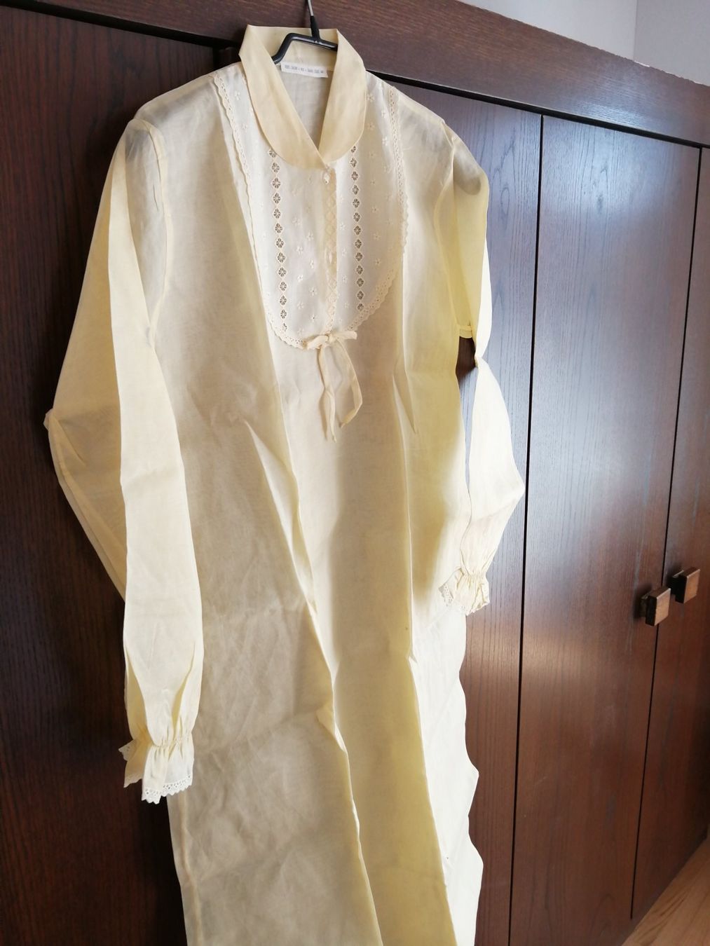 Negligees & Pyjamas: Nachthemd – Gebraucht aus Wetzikon von dan_6lrd 6