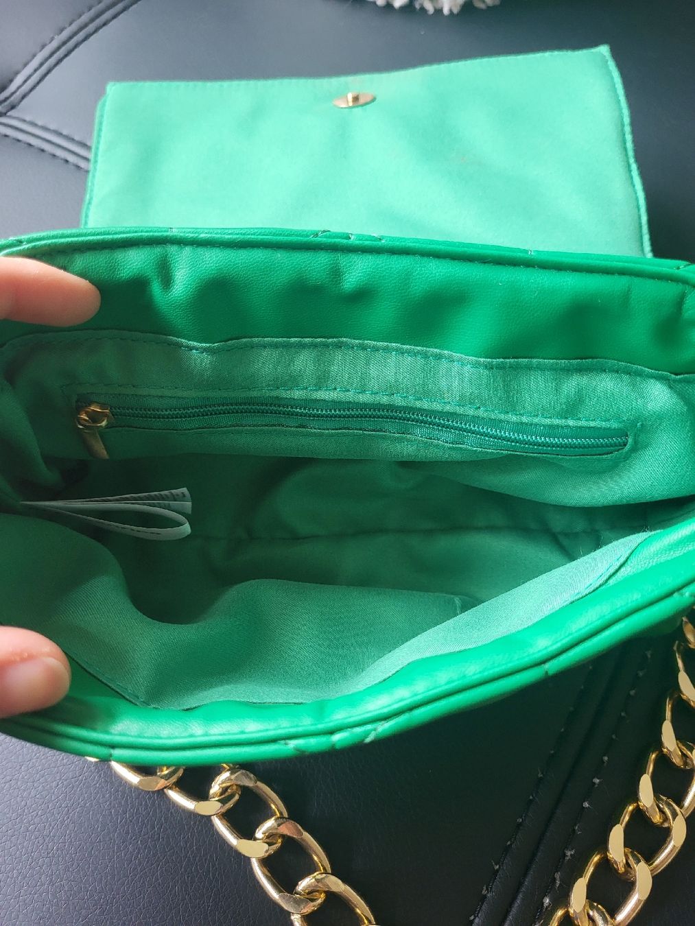 Sacs femmes: Handtasche grün gesteppt – D'occasion à Effretikon par Nessy16 1