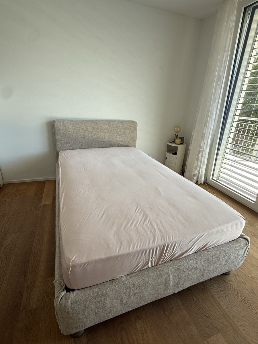 Lits: Flou Notturno Bett – D'occasion à Kastanienbaum par jan_h9yn