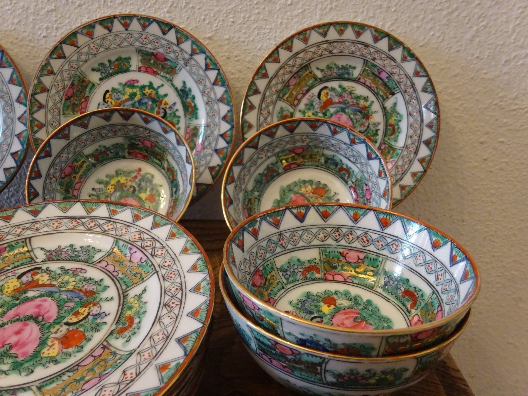 Piatti: Vintage Service Schmetterling - China – Usato da Esslingen venduto da eintagammeer 4