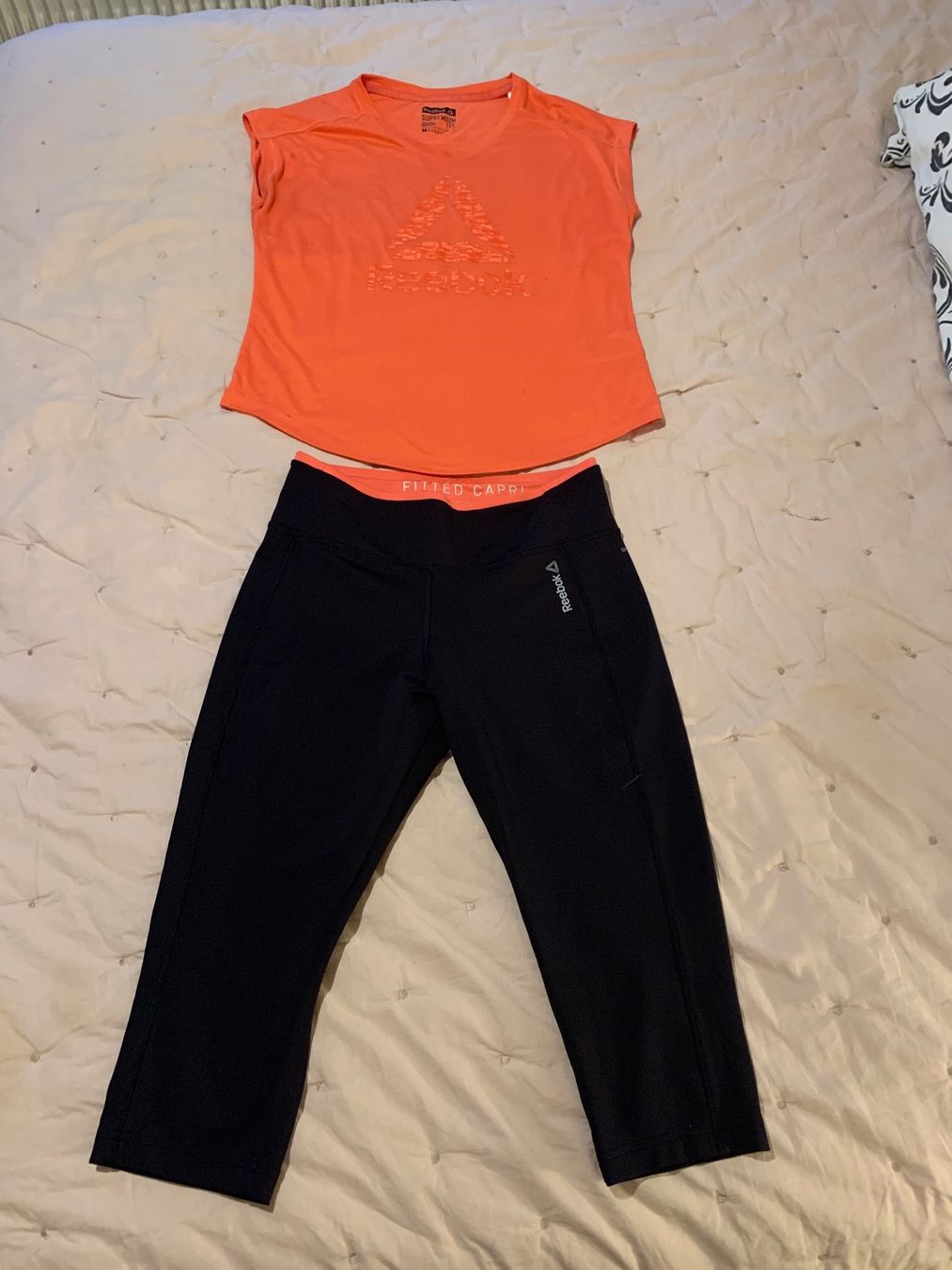 Reebok T-shirt: Tenue de sport Reebok M – Usato da Sion venduto da DayJenn 2