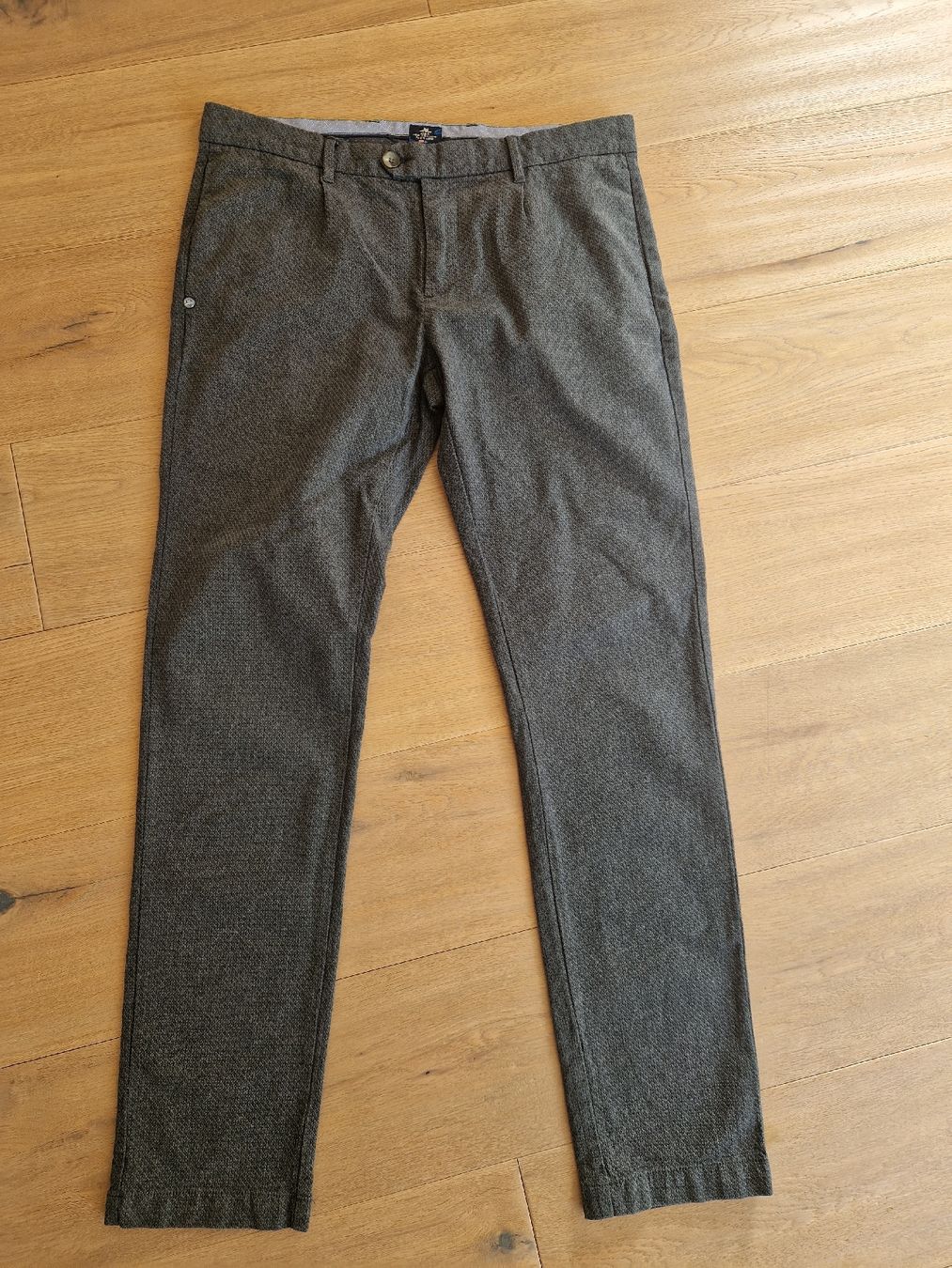 Pantaloni: Herrenhose – Usato da St. Gallen venduto da Flames1