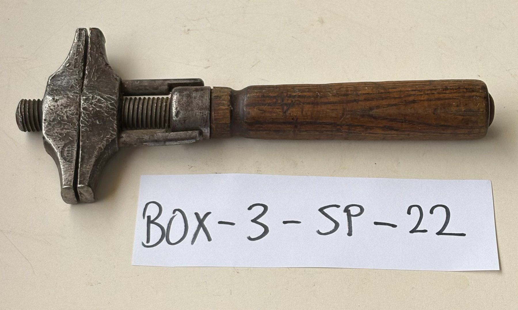 Tous les outils: ANTIKES WERKZEUG MIT PUNZE – D'occasion à Ostermundigen par wini63