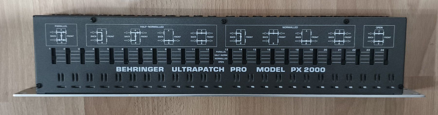 Behringer Mischpulte: Behringer Ultrapatch Pro PX-2000 – Gebraucht aus Cheyres von Alex60 1