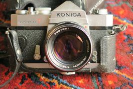 Konica Autoreflex T, analogica vintage con custodia!