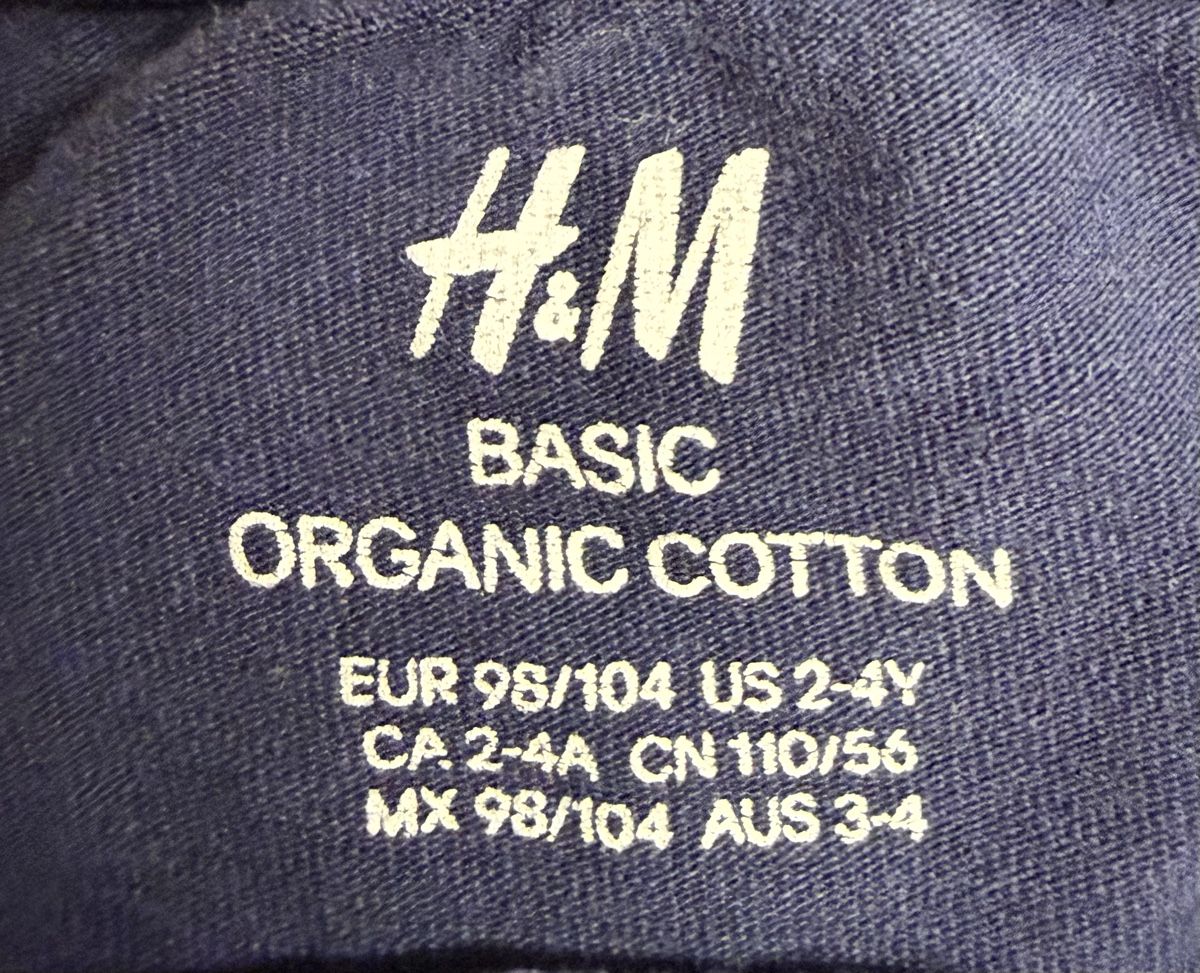 H&M Pulls et sweat-shirts: H&M Basic Langarmshirt Gr. 98/104 Bio-Baumwolle dunkelblau – Neuf (Voir description) à Lyss par Sibella56 1