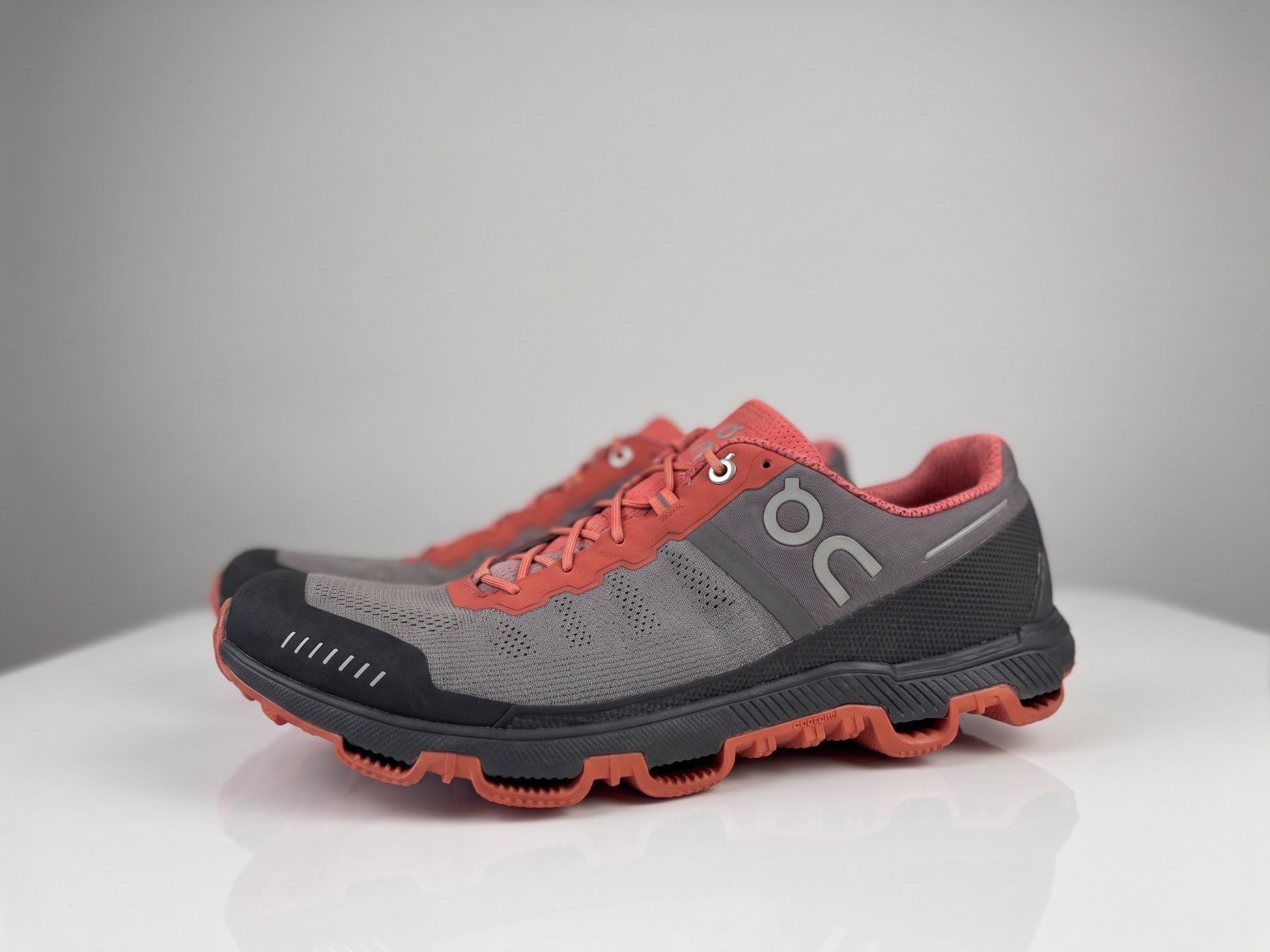 On Damenschuhe: On Laufschuhe Sneakers Gr.41 – Gebraucht aus Holzhäusern ZG von paula_w