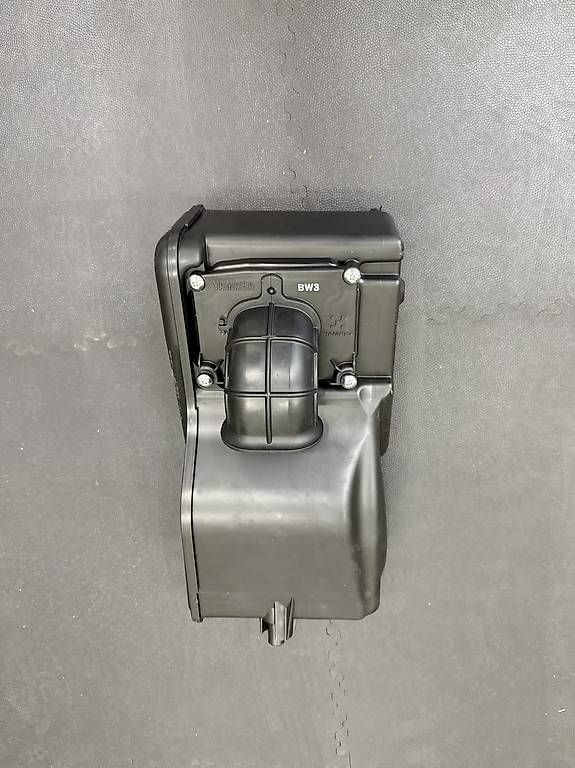 Tutti i ricambio per moto: Yamaha Tenere 700 Luftfilterkasten – Usato da Zell LU venduto da .VR46.