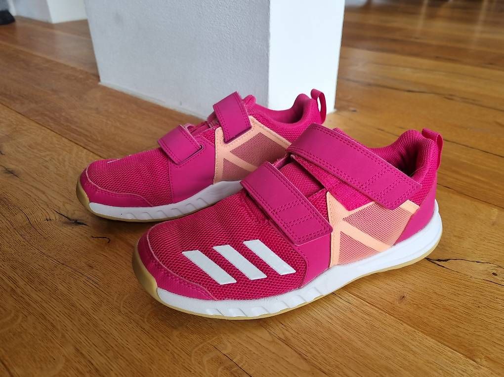 Adidas Scarpe per ragazze: Hallenschuh Grösse 36 – Usato da Brütten venduto da gupi1717