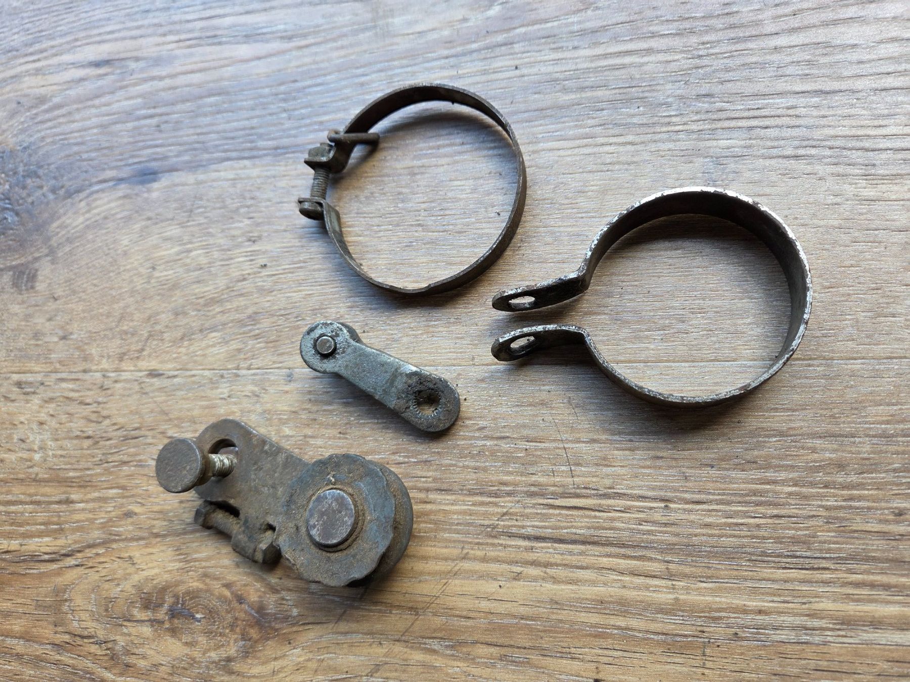 Sachs Cyclomoteurs: Auspuff Bride, Kettenspanner,Sachs 50/2 503 – D'occasion à frümsen par Sailem