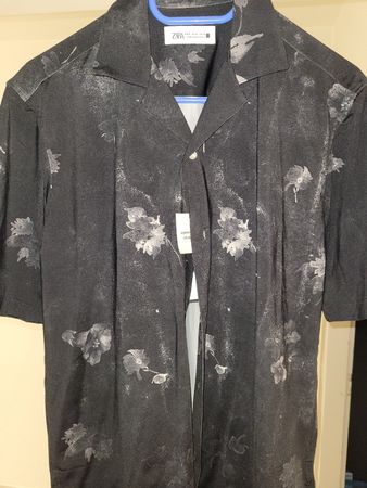 Herrenhemd Grösse M Kurzarm schwarz Blumenmuster Neu