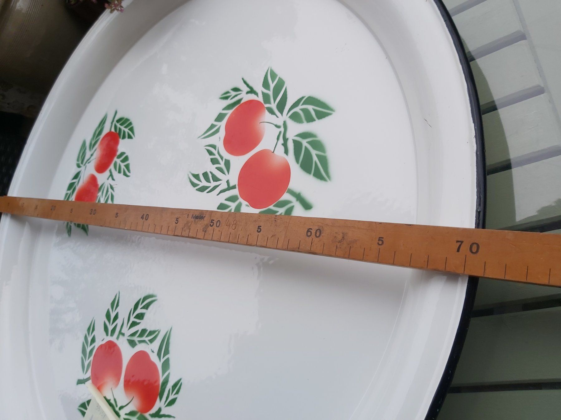 Servierplatten: Vintage Emaille Tablett Serviertablett 70 cm – Gebraucht aus Bern von aronari 8