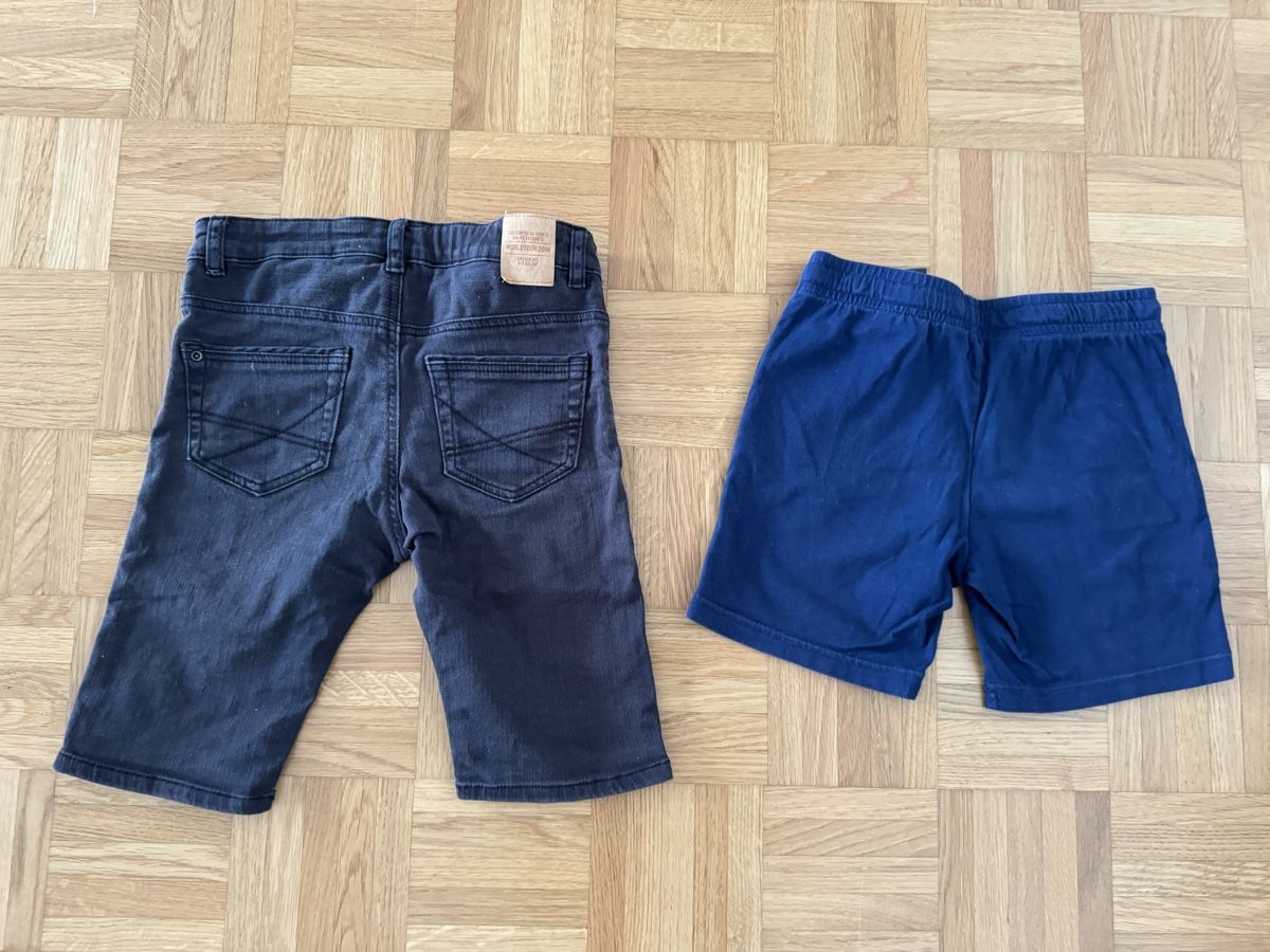 Pantalons: Kinder Shorts Grosse 122 – D'occasion à Zürich par zd_1965 1