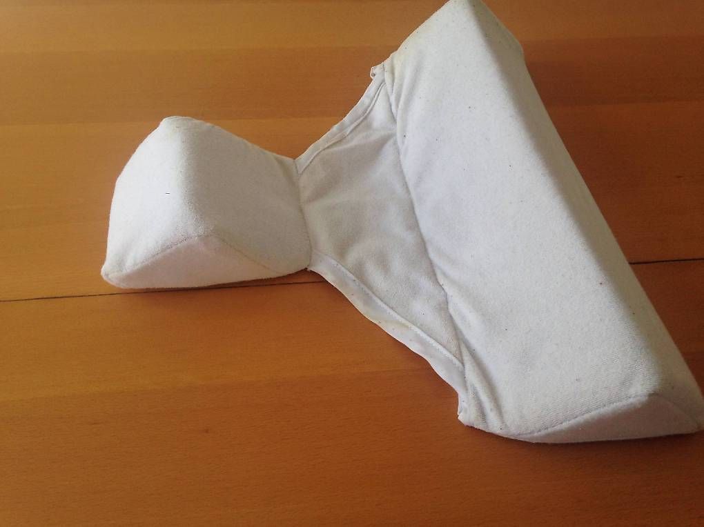 Kissen: Coussin pour torticoli pour bébé – Gebraucht aus Tavannes von mic_567j 1