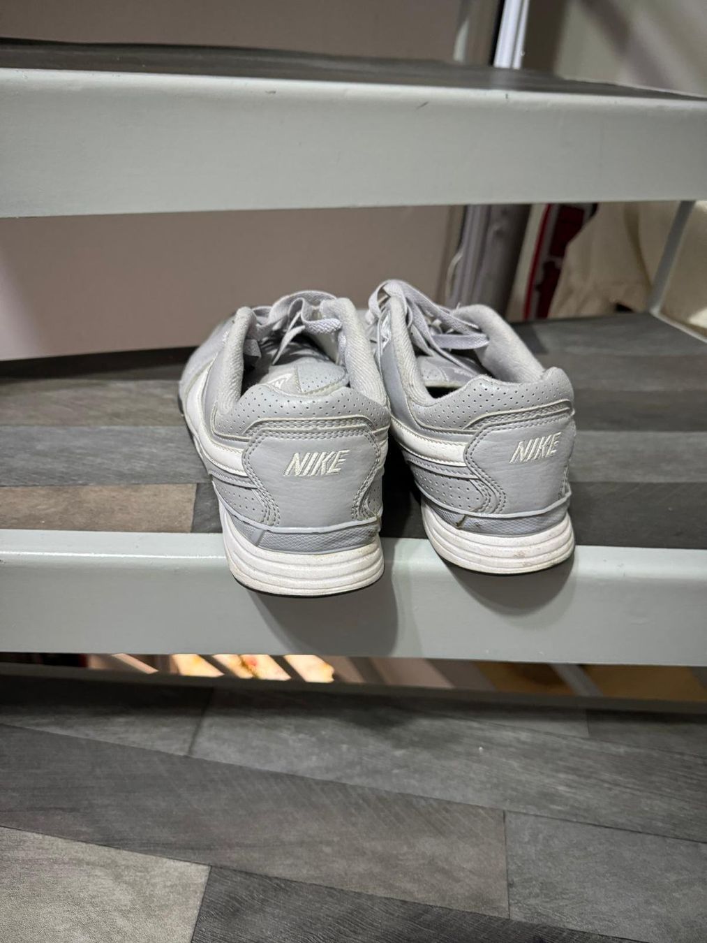 Nike Scarpe da uomo: Nike schuhe grau – Usato da Lupfig venduto da Pluribus 2