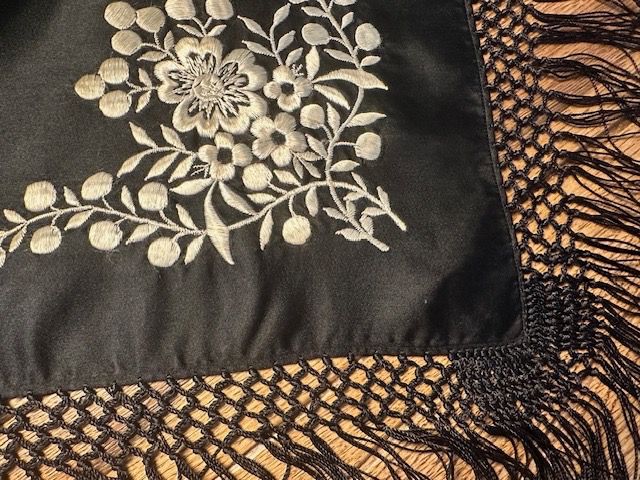 Foulard & Sciarpe: Tracht, Schultertuch – Usato da Hindelbank venduto da vey_t 1