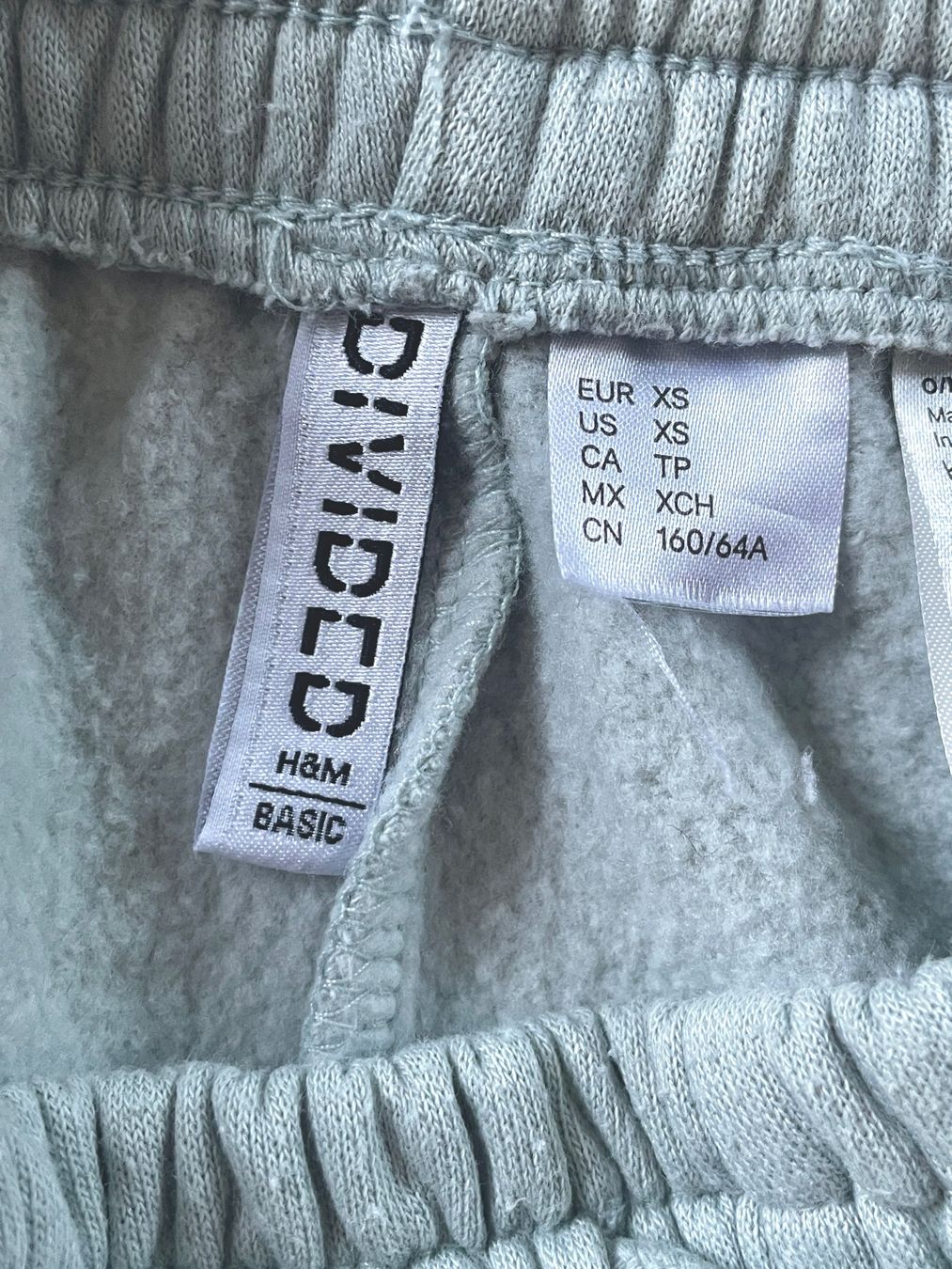 H&M Pantalons: H&M Jogginghose, Gr. XS – D'occasion à Biel/Bienne par johanna3494 2