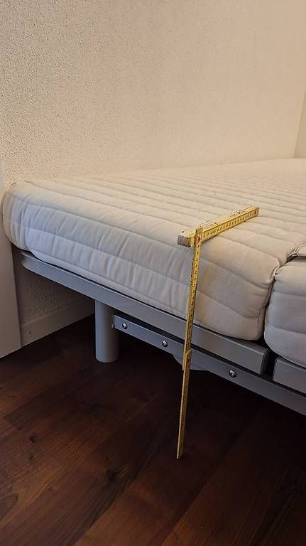 Divani: Gästebett / Sofa ein und ausklappbar – Usato da Remetschwil venduto da ix3000 2