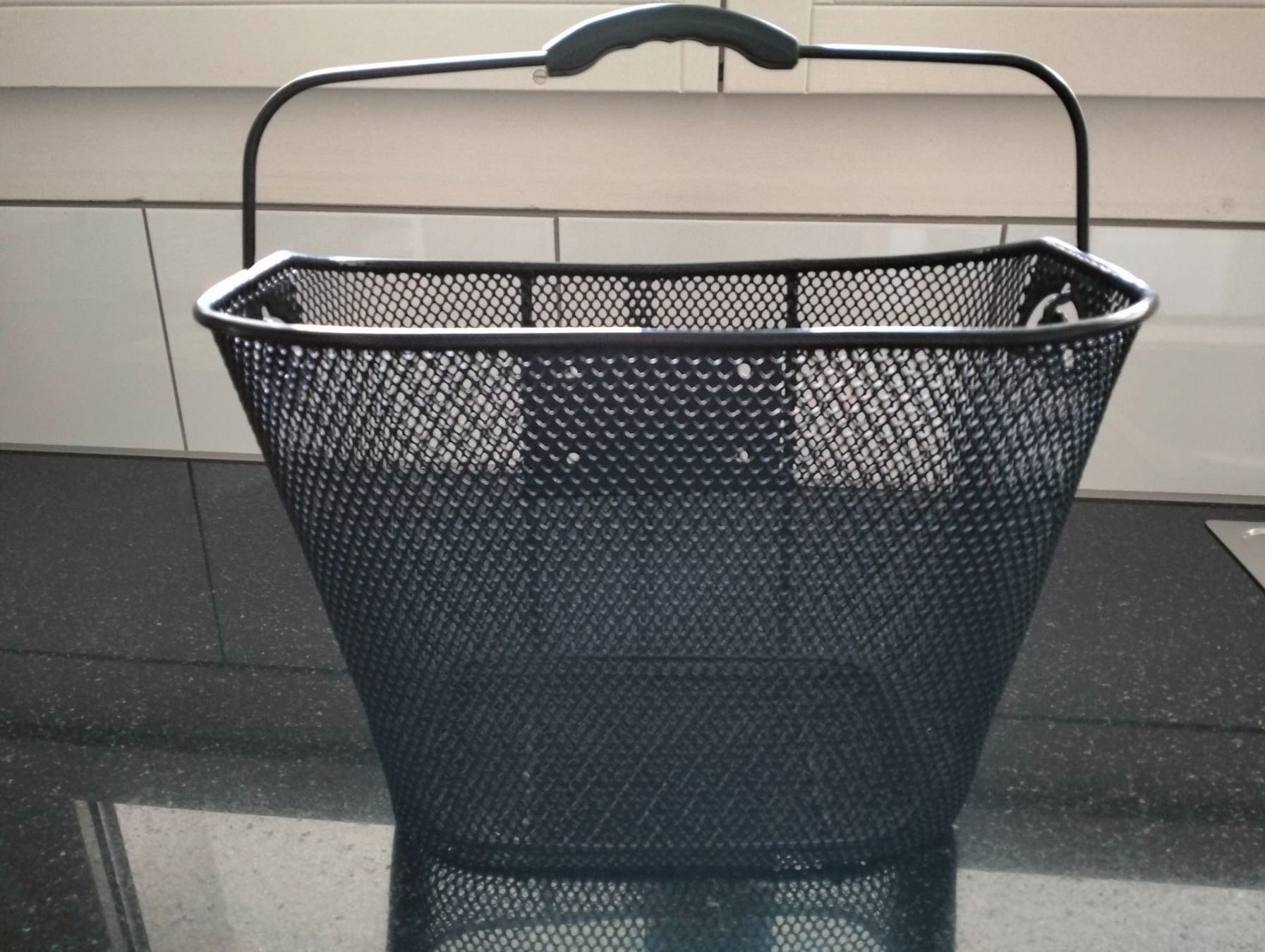 Pezzi di ricambio: Fahrradkorb ohne Befestigungshalter – Nuovo (secondo la descrizione) da Uster venduto da KarlZH 1