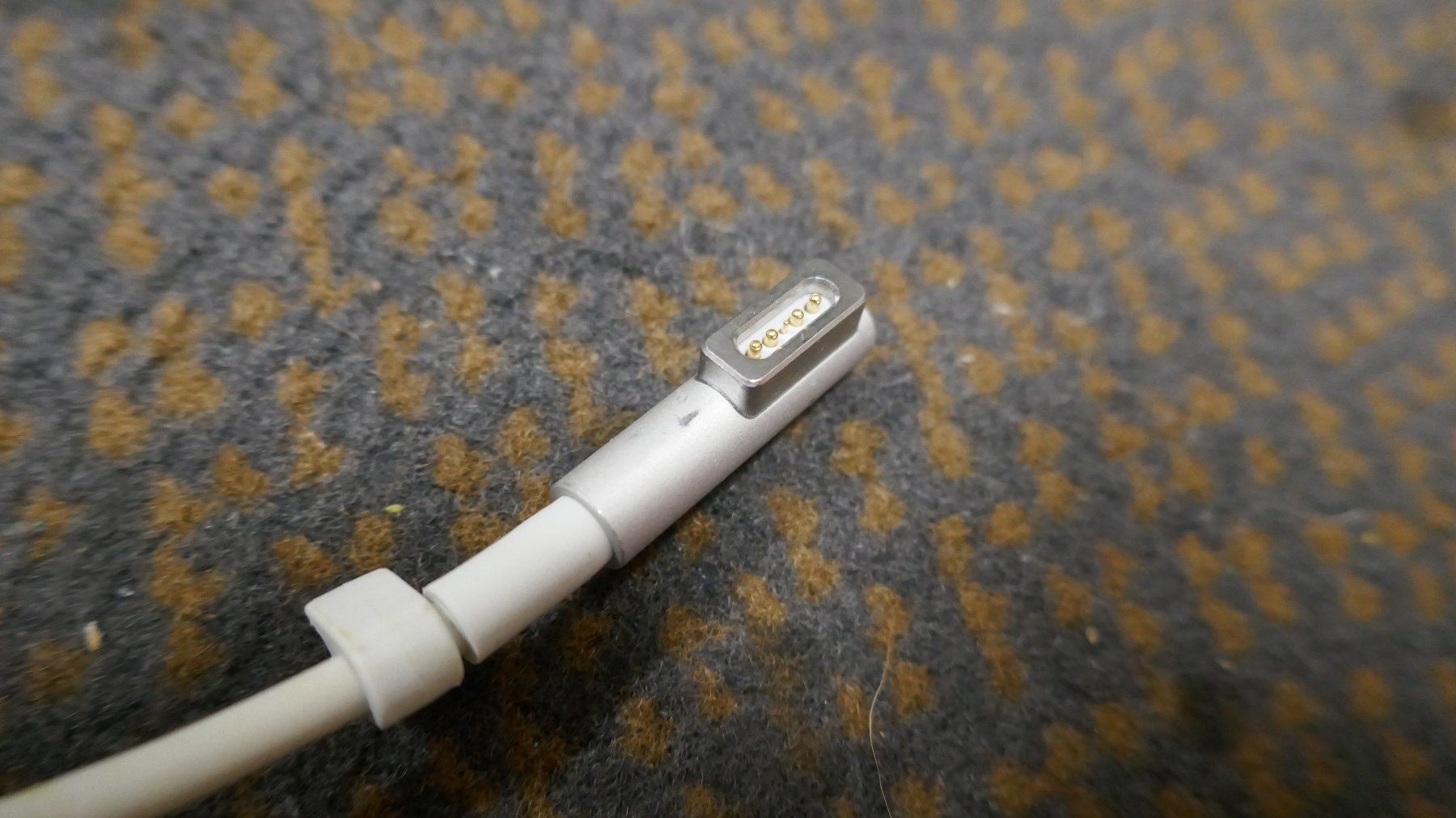 Apple Kabel: Macbook Netzteil – Gebraucht aus Wenslingen von FairlightCMI 3