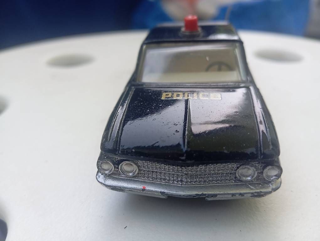 Dinky Toys Modellini d'auto: Ford fairlane Police – Usato da Basel venduto da Petergunn 2