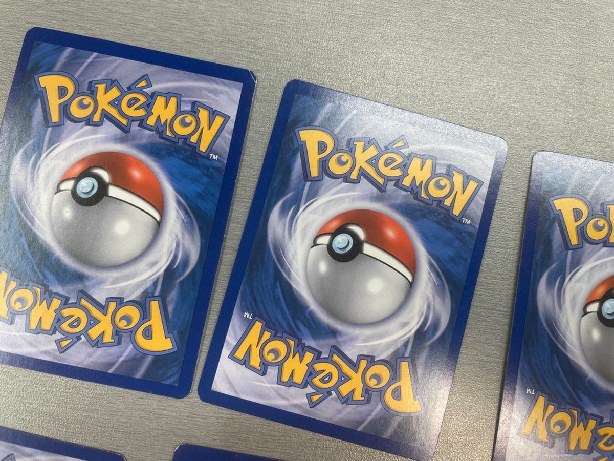 Pokémon Cartes à collectionner: ca . 90 ältere Pokemon Karten von 2013 – D'occasion à Sirnach par sagrotin 6