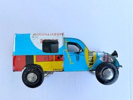 Citröen  2CV, Döschwo, Blechauto