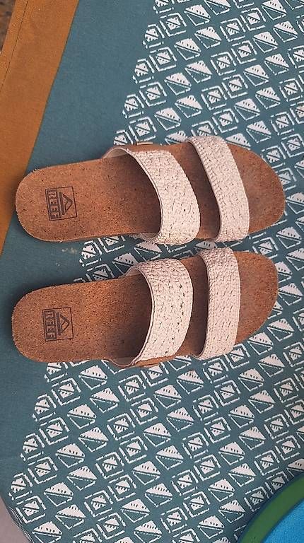 Scarpe da donna: Sandales reef 37.5 – Usato da Echallens venduto da cin_htm8
