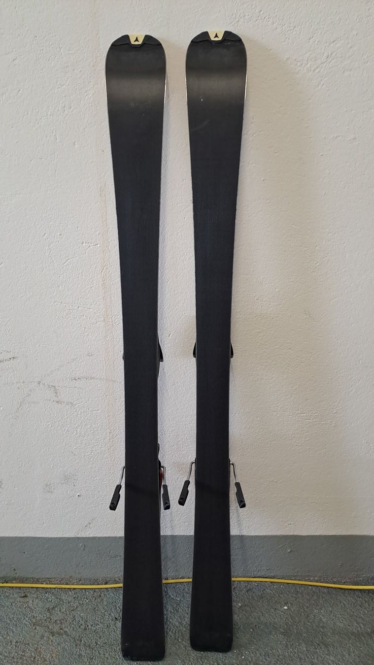 Atomic Skis: Atomic Race  Kinder Ski 120 cm – D'occasion à Thun par crisni 1