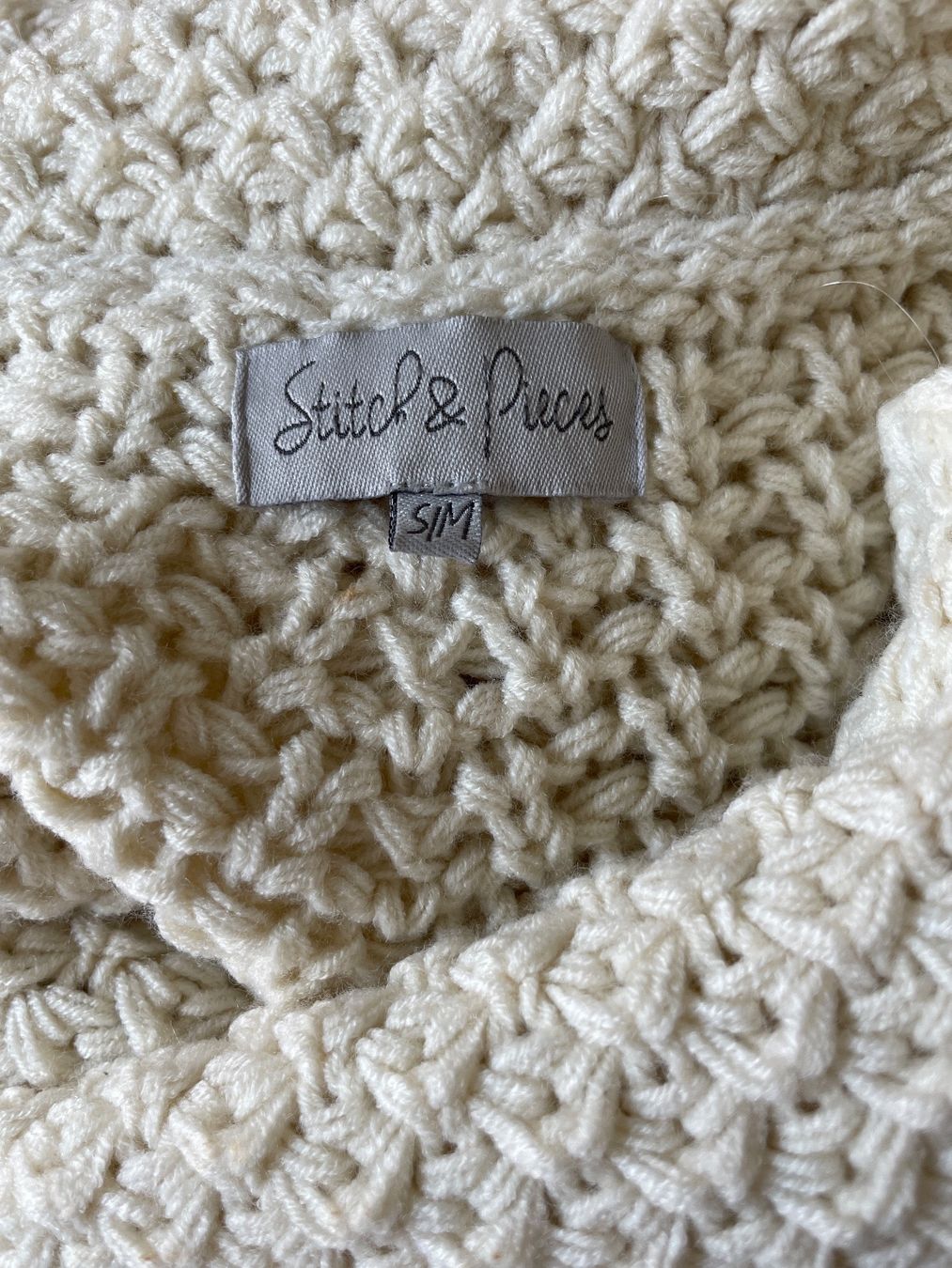 Altro in Moda donna: Gestrickter Poncho | Ungetragen | Grösse S-M – Nuovo (secondo la descrizione) da Chur venduto da adien 4