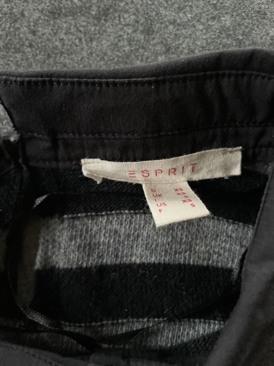 Esprit Maglioni & Felpe: KuscheligerEsprit Damenpullover gestreift mit Kragen Gr.XS/S – Usato da Henggart venduto da Engelsi 5