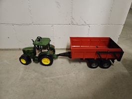 Spielzeug Traktor John Deere mit Anhänger gebraucht