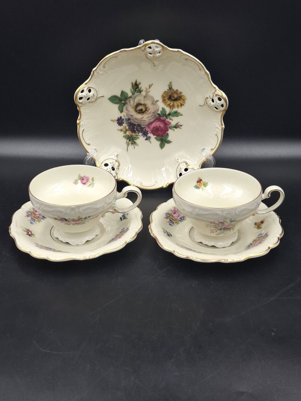 Rosenthal Set di piatti: Rosenthal Teeservice Pompadour Moliere Modelle, Selb/Kronach – Usato da Zürich venduto da bruzolda 1