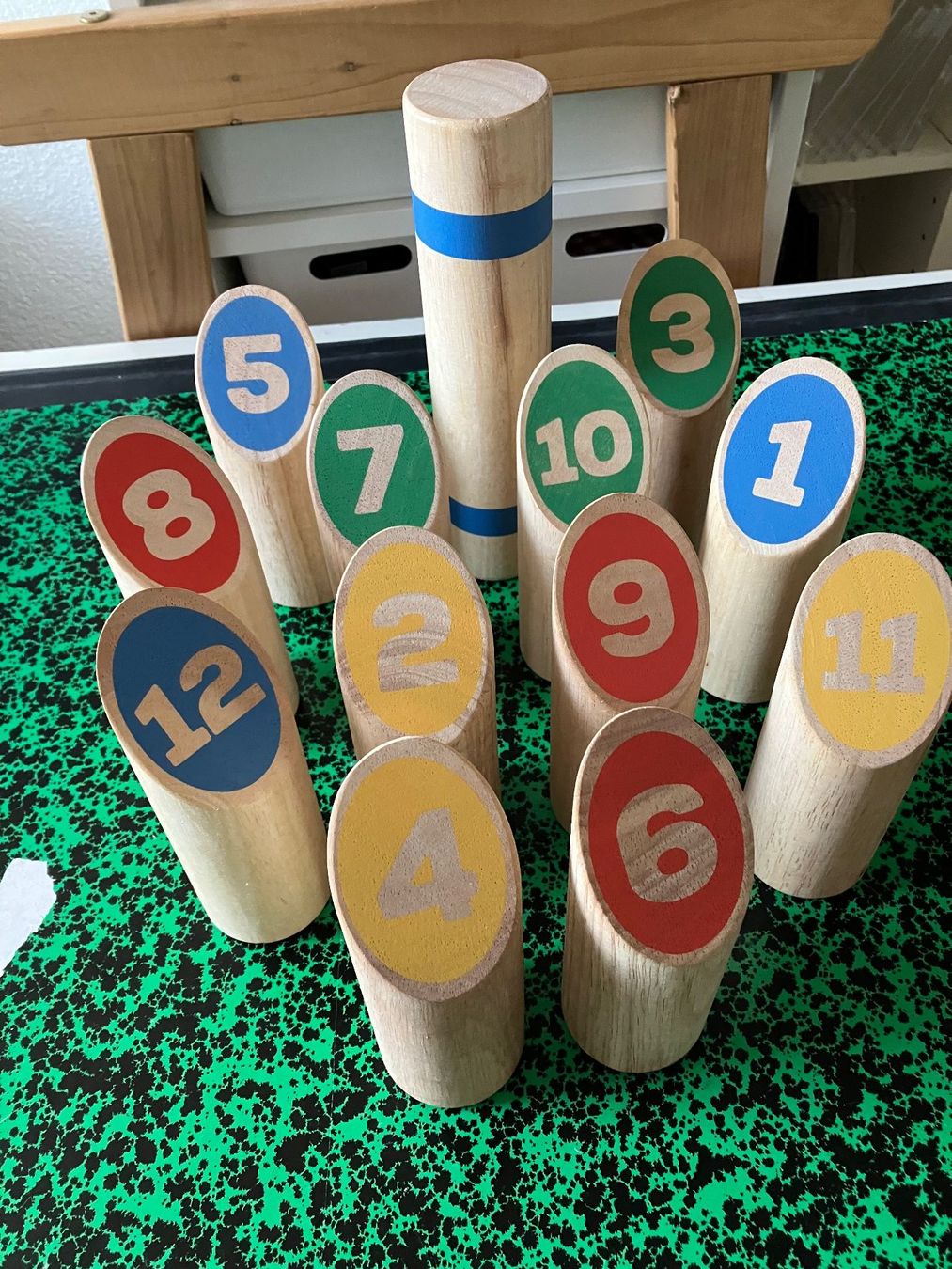 Giochi: Wurf-Kegelspiel Weikky (oder Möllky) – Nuovo e nell'imballaggio originale da Rüti ZH venduto da Ochello