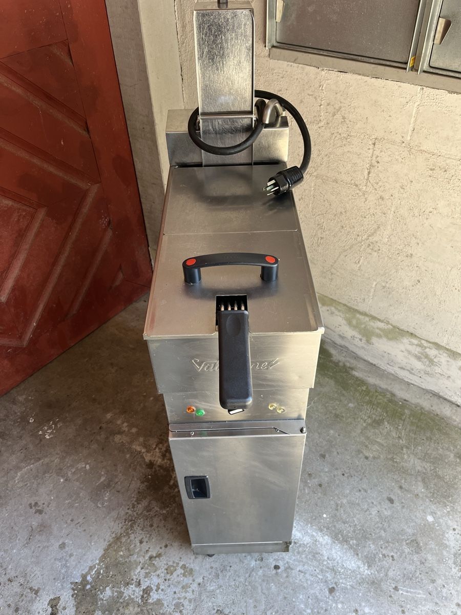 Elettrodomestici da cucina: Valentine Gastro Standfritteuse – Usato da Flaach venduto da Auto6011