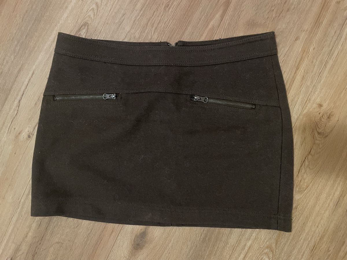 Gonne: Jupe vert kaki, élégante - Taille 38/M – Usato da Thonex venduto da Redgy