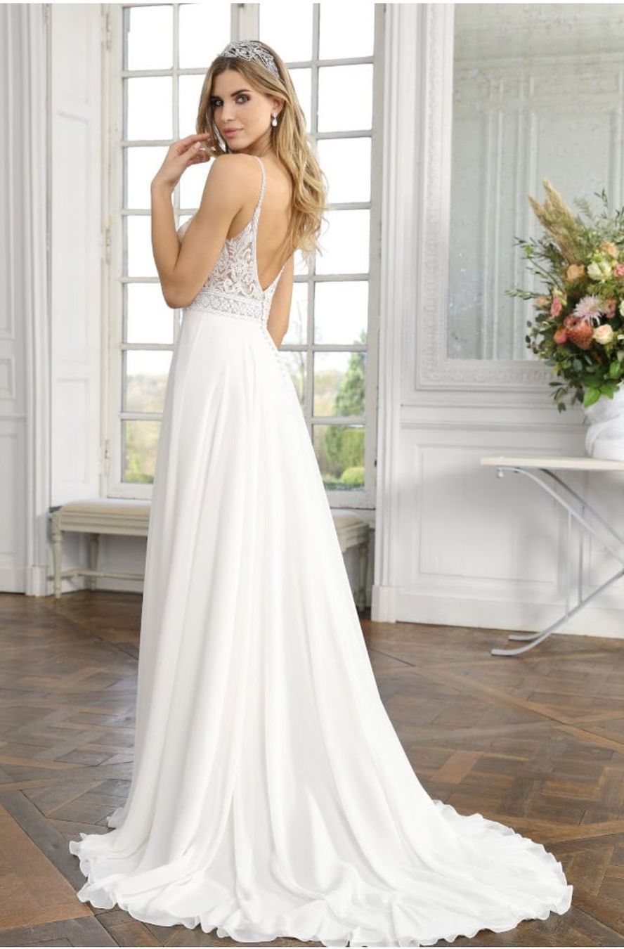 Vestiti: Brautkleid – Usato da Zug venduto da Sele92 5