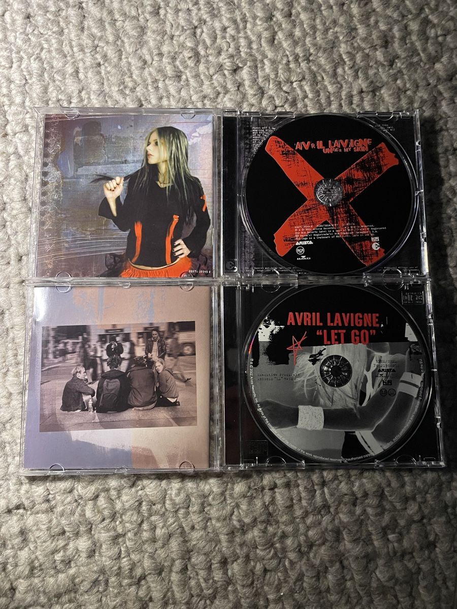 CD: 2x Avril Lavigne  – Usato da Reinach AG venduto da trigger7811 1
