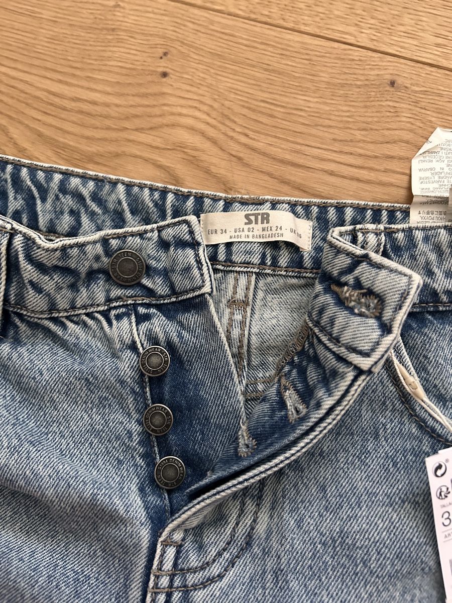 Stradivarius Jeans: Straight Leg Jeans Grösse 34 – Nuovo e nell'imballaggio originale da Bülach venduto da lguedeskr 3