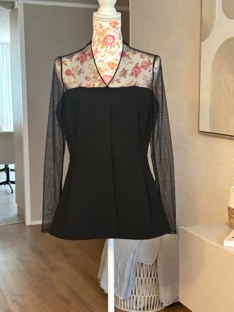 Akris  Peplum  Blazer Hauptlinie 2190€  Lanawolle