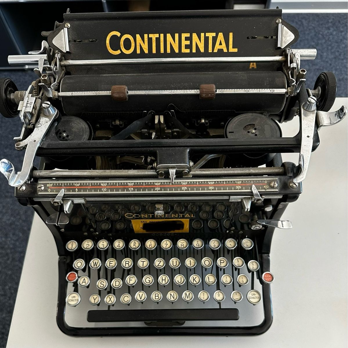 Continental Macchine da scrivere: Continental Schreibmaschine – Usato da St.Gallen venduto da jole-koki 3