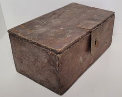 Ancienne boîte en bois