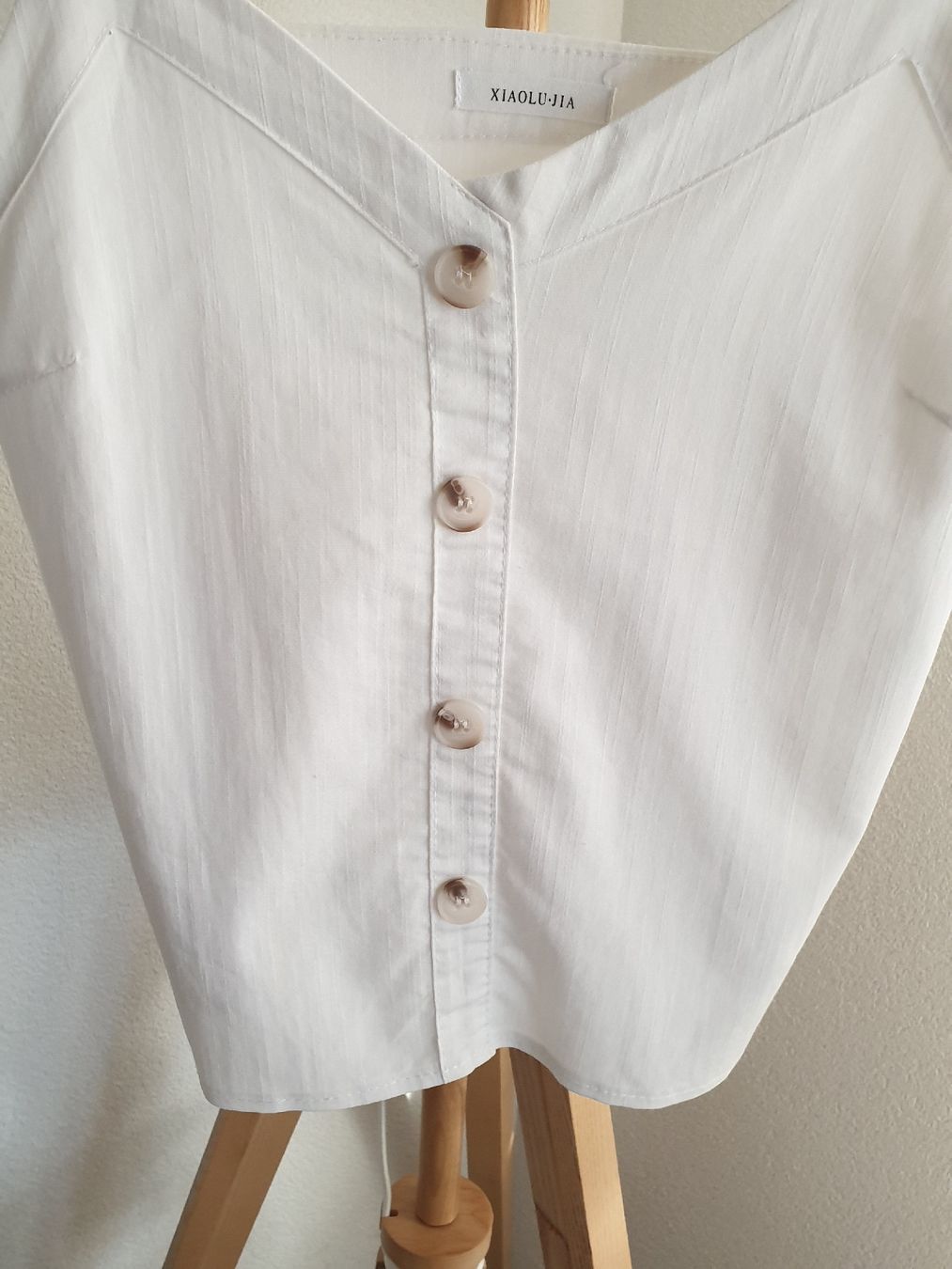 Tops: Summer White Top – Neu (gemäss Beschreibung) aus Aigle von Smagbrelle18 3