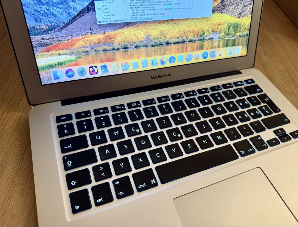 Apple Notebook: MacBook Air 13" mid 2011 / TOP Zustand – Usato da Egliswil venduto da HolgerHermann 5