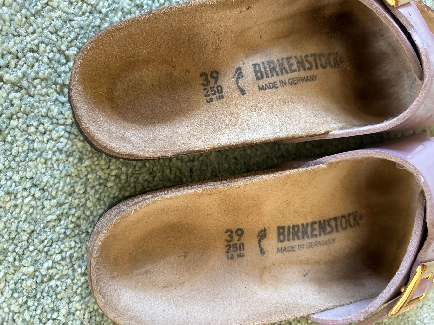 Birkenstock Scarpe da donna: Birkenstock lila – Usato da Basel venduto da mar_twc7 2