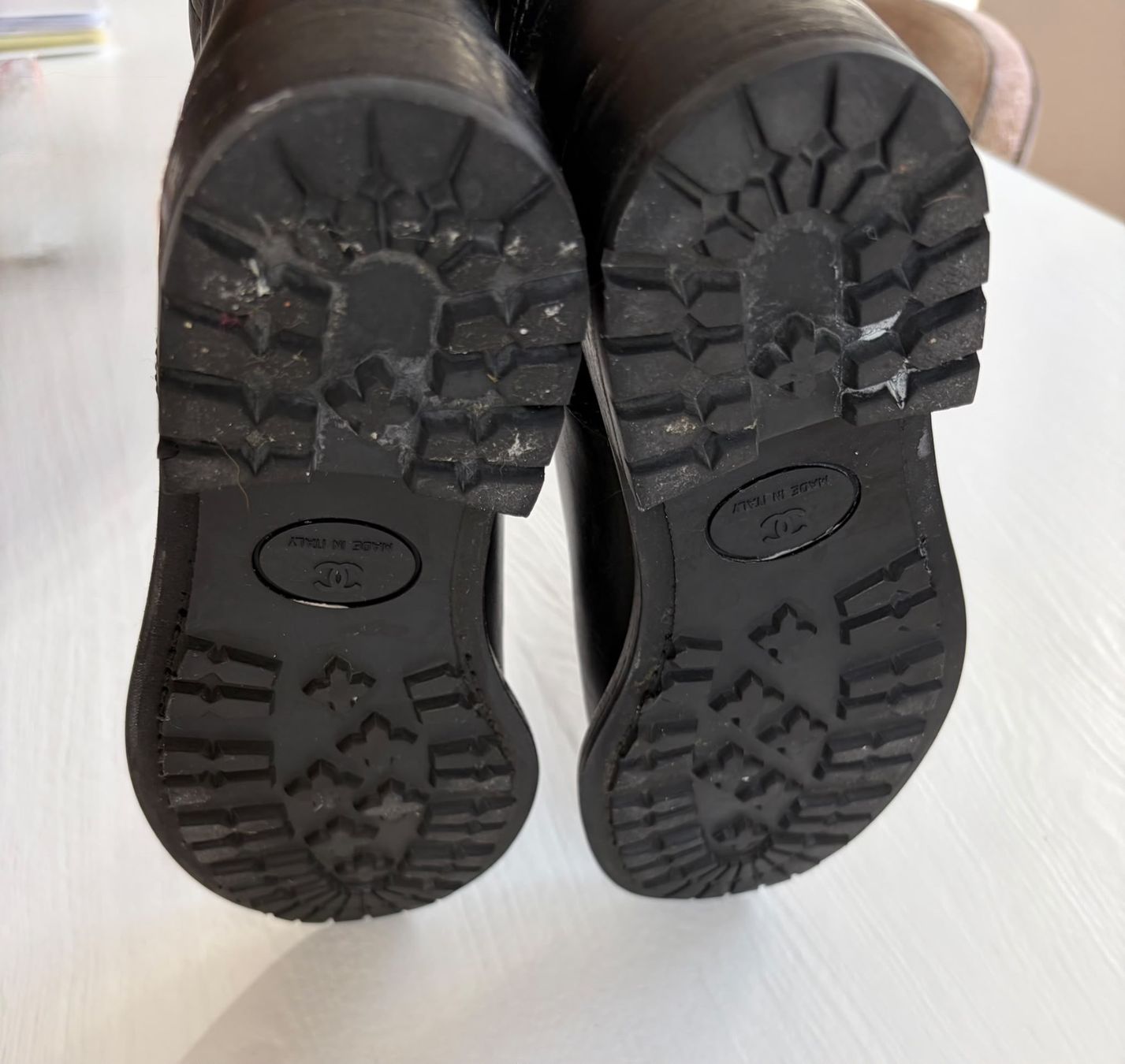 Chanel Scarpe da donna: Stivali Chanel  37,5 – Usato da Rancate venduto da FiorAngela011 3