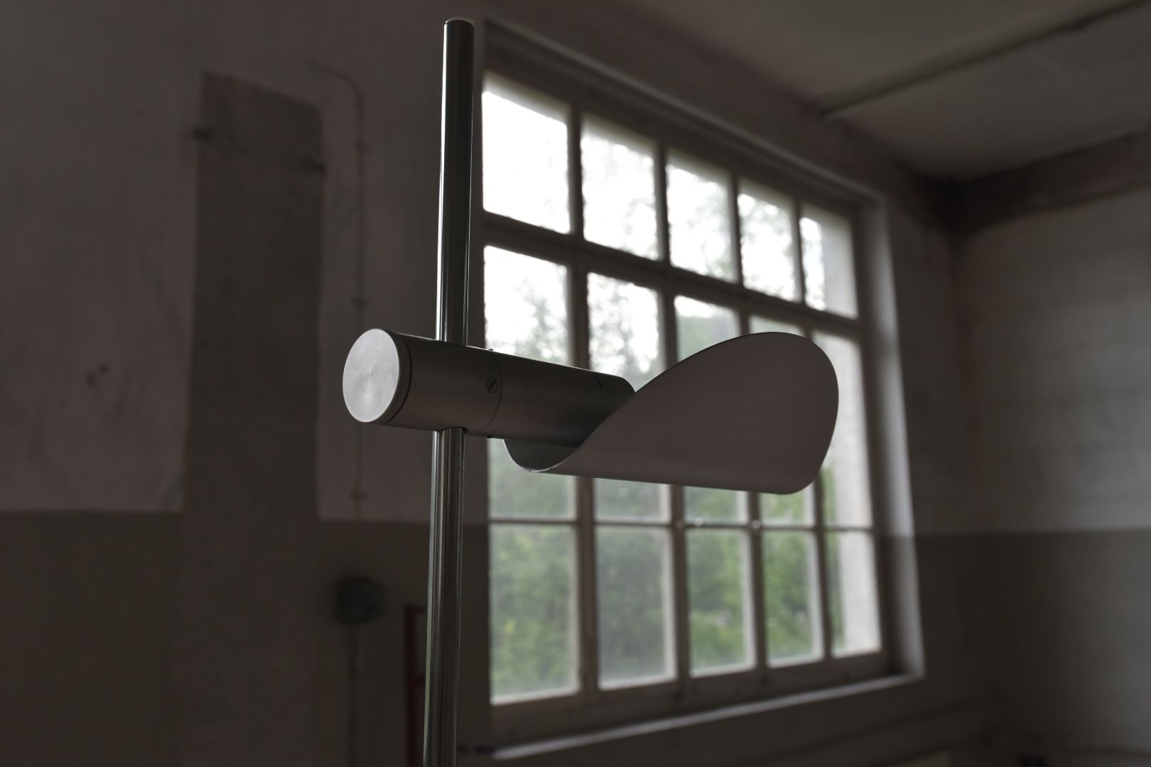 Belux Lampade: Designer Stehlampe Belux – Usato da Lichtensteig venduto da UsedINStore 7