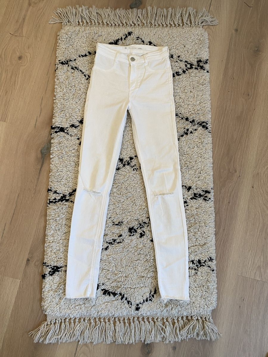 Zara Jeans: ZARA Jeans Stretch weiss – Usato da Buchs ZH venduto da crazyhandbaggirl123
