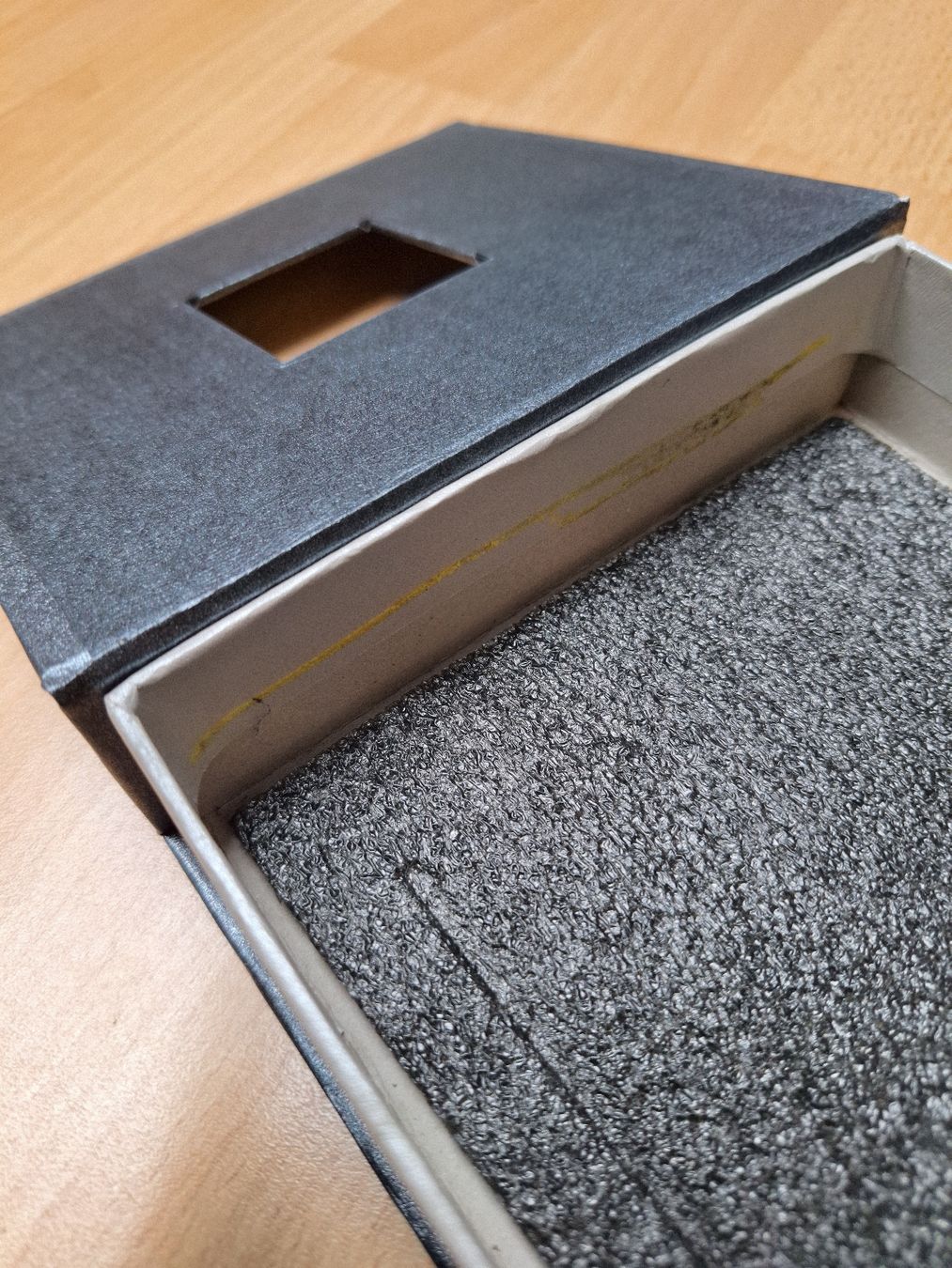 Tutte le decorazioni: Geschenkbox mit Magnetverschluss – Usato da Volketswil venduto da nibin99 2